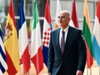 Unser Foto (© Pressestelle des griechischen Verteidigungsministeriums) zeigt Verteidigungsminister Nikos Dendias am Dienstag (12.5.) in Brüssel.