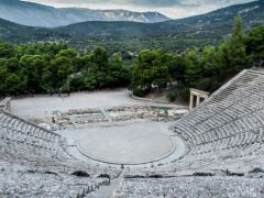Foto (© Griechenland Zeitung / mb): Das antike Epidaurus-Theater