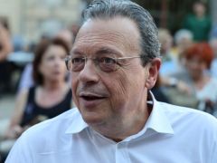 Unser Foto (© Eurokinissi) zeigt den zurückgetretenen SYRIZA-Chef Sokratis Famellos.