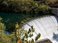 Archivfoto (© Eurokinissi): Der Staudamm am Fluss Louros in Epirus.