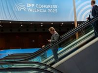 Unser Foto (© Eurokinissi) entstand am Dienstag (29.4.) im spanischen Valencia.