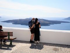 Unser Foto (© Eurokinissi) entstand auf Santorini.