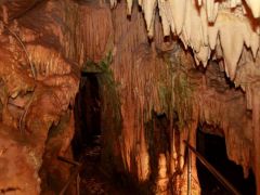 Unser Archivfoto (© Eurokinissi) zeigt die Diros Tropfsteinhöhle in Mani