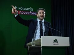 Unser Foto (© Eurokinissi) zeigt den Vorsitzenden der PASOK-KinAl, Nikos Androulakis.