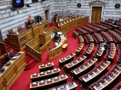 Unser Foto (© Eurokinissi) entstand am Dienstag (16.6.) im griechischen Parlament.