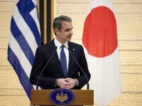 Unser Foto (© Eurokinissi) zeigt Premierminister Kyriakos Mitsotakis in Japan.