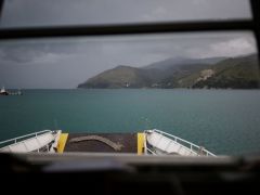 Unser Archivfoto (© Eurokinissi) entstand auf einem Schiff vor der Insel Kefalonia.