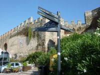 Unser Archivfoto (Griechenland Zeitung / Elisa Hübel) zeigt einen Teil der alten Stadtmauer von Thessaloniki.