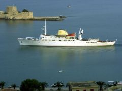 Die Luxusjacht „Christina“ vor mehr als 20 Jahren im Hafen von Nafplio (Foto: ek/Archiv)